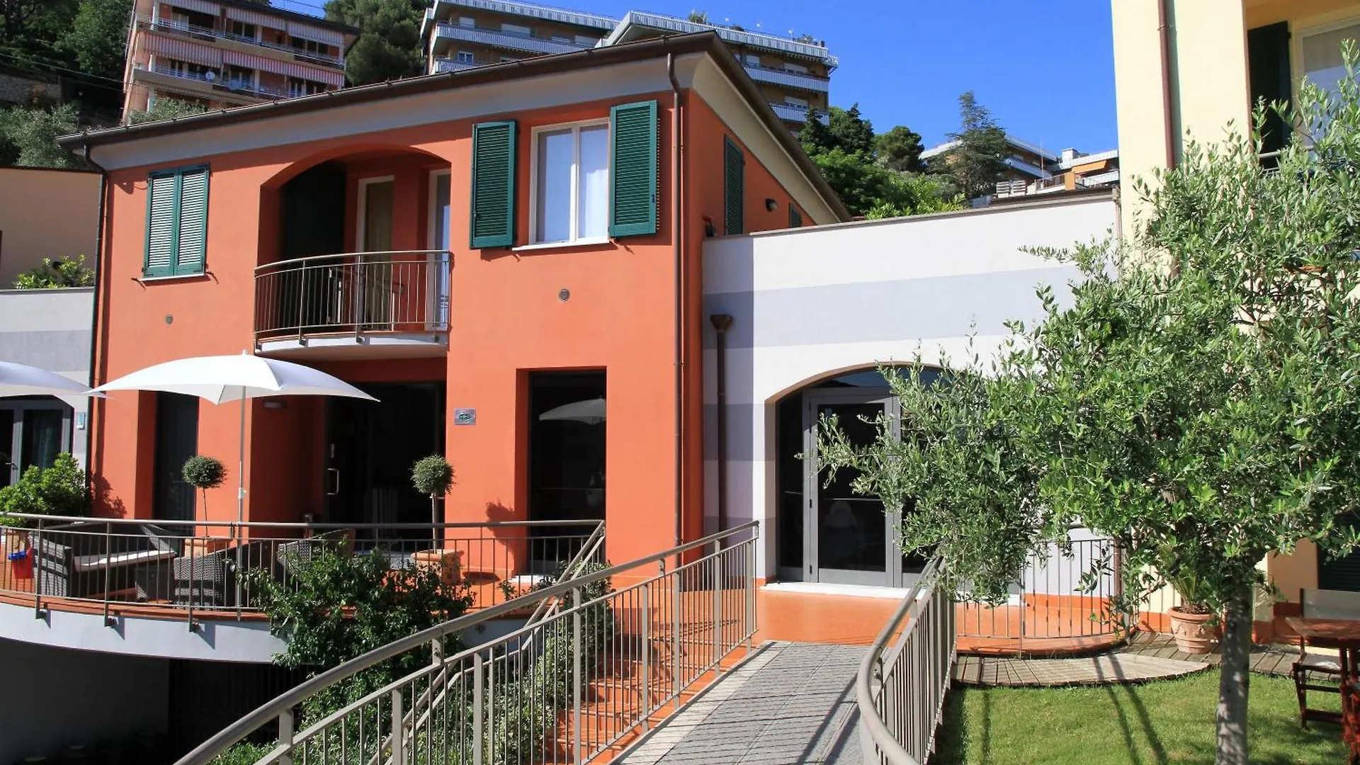 לריצ'י Baia Blu Rta Residence מלון דירות